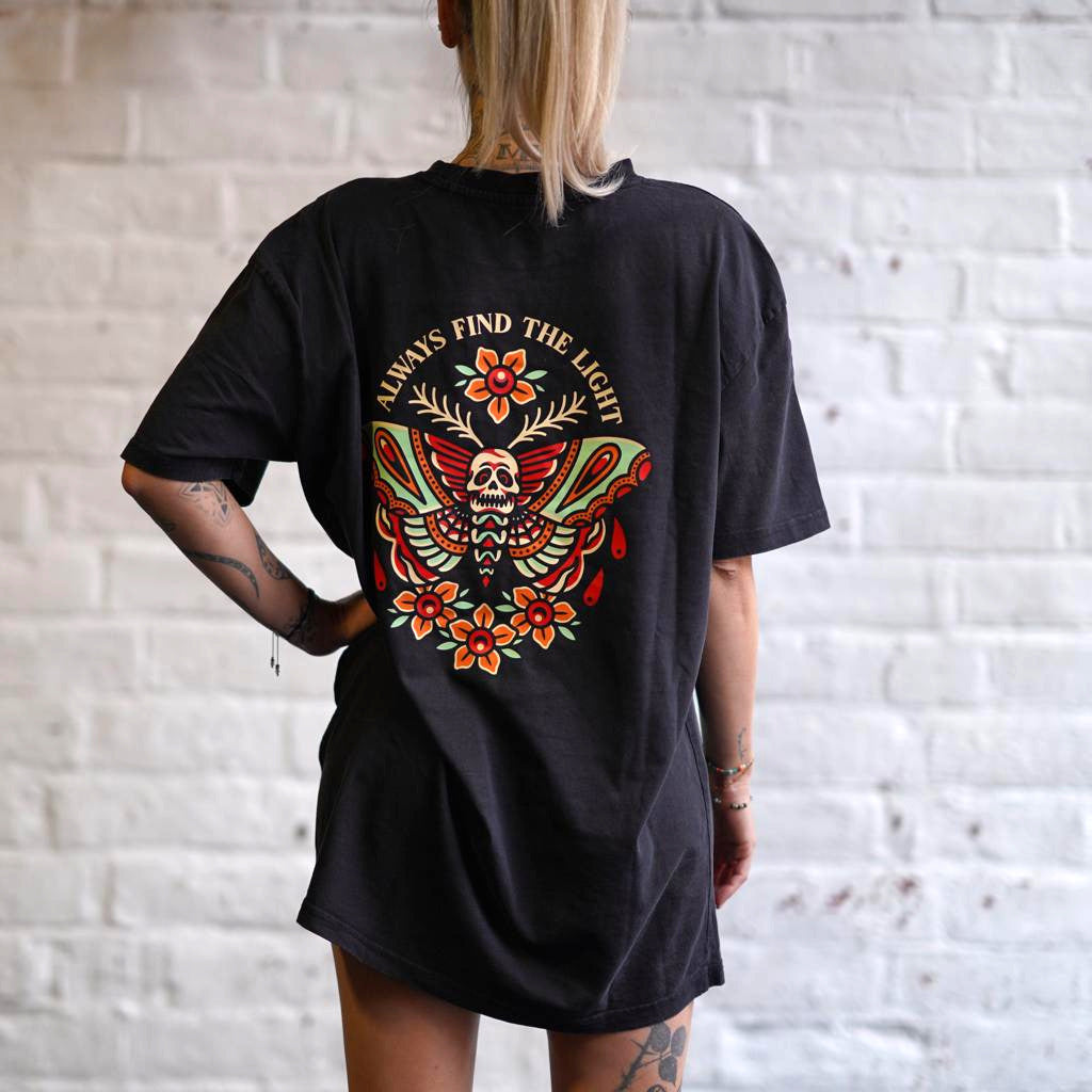 Unisex Moth Tee Oversize Cece image 0