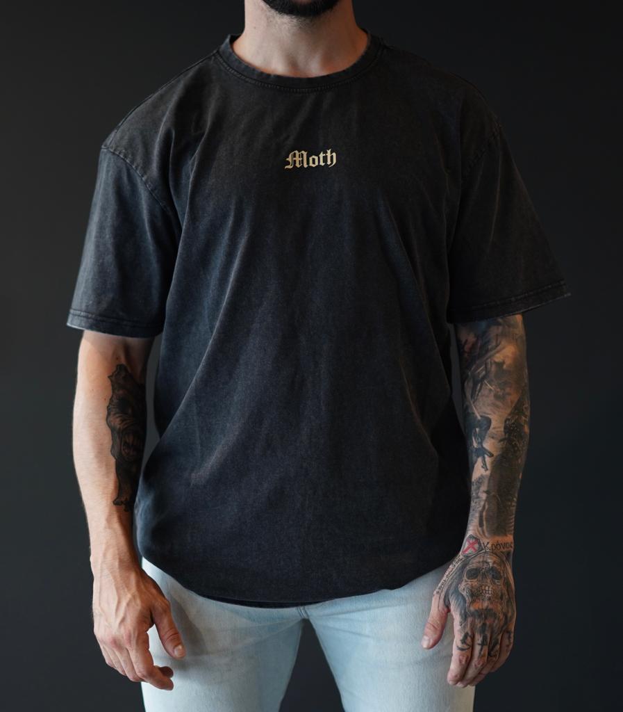 Unisex Moth Tee Oversize Cece image 2