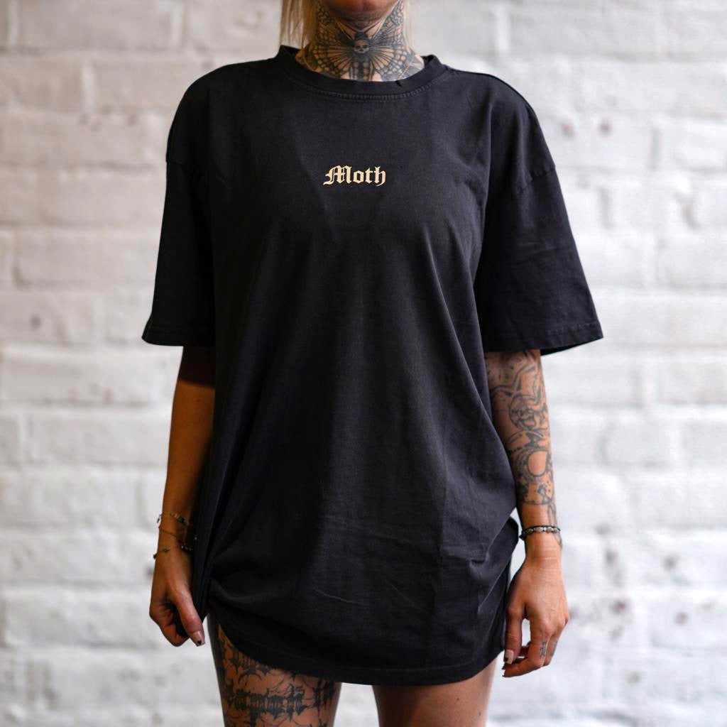 Unisex Moth Tee Oversize Cece image 1