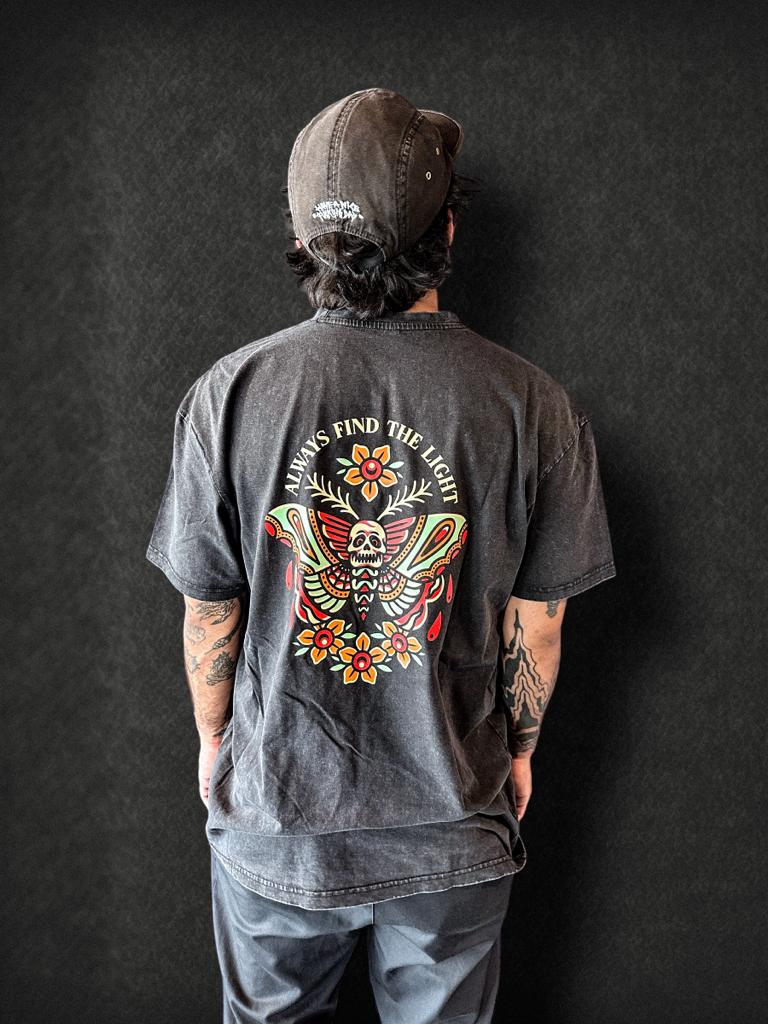 Unisex Moth Tee Oversize Cece image 3